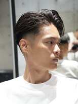 メッツ 原宿(METS) MEN'S/かき上げサイドパート×フェード/ビジネスパーソン向け