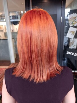 ペコペコラ(Peco Pecora) オレンジカラー×ぱっつんボブ