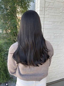 ジジ チーク 栃木(Gigi cheek) ・赤みのない暗めだけど透けるグレー