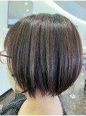 ショートボブ
