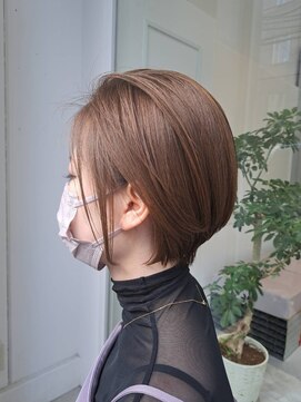 ラフランクリー(la frankly) 20代30代/イヤリングカラー/ミニボブ/ショートボブ