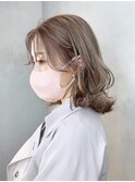 レイヤーミディ_斜めバンググレージュカラー_ba401281
