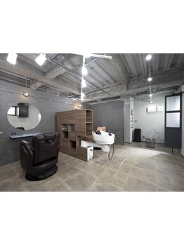 【半個室×バリアフリー対応】経験豊富なベテランStylistが担当◎大人世代の髪のお悩み改善はお任せ★