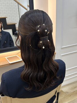 ロビー(LOBBY) ハーフアップカチモリ☆