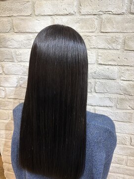 シャル 八王子(shalu) 艶髪モノトーンセミロング