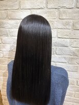 シャル 八王子(shalu) 艶髪モノトーンセミロング