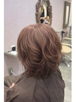 フッタ(Futta)&nbsp;ウェーブスタイル×ピンクベージュ【西武新宿駅】【駅近】