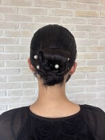 アンティ ブランシェ(an-t BRANCHE) タイトなシニヨンヘア