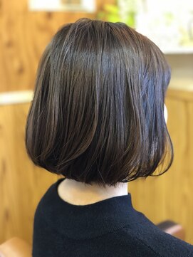 ララテラス(LaLa Terrace) ピンクヴァイオレット×重めナチュラルボブ