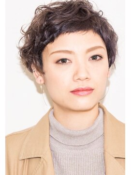 サリバン(Sullivan) くせ毛風マッシュショート「Sullivan千葉」