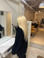 カリーナ(CARINA)&nbsp;ハイトーン艶髪/ブロンドカラー