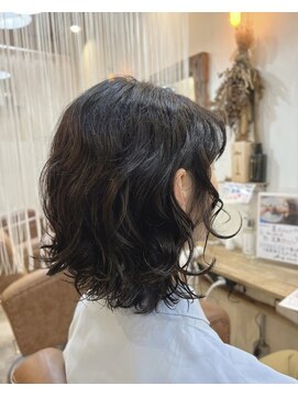 クオリア(QUALIA) 大人可愛い ウェーブパーマ ボブ 広瀬すず10代20代30代/柏