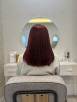 ラビス クローバー(Lovis clover) イメチェンヘアスタイル　ハッシュカット　フルバング