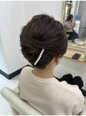 ルーズ夜会巻き結婚式ヘアお呼ばれヘア
