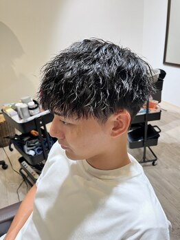 ティーアウト(T-OUT)の写真/再現性の高いカットで、自分でもセットしやすいスタイルをご提案。ON/OFFキマるスタイルで好感度UP！