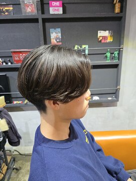 アノ(Ano.) ニュアンスパーマ毛流れマッシュフェザーパーマメンズカット