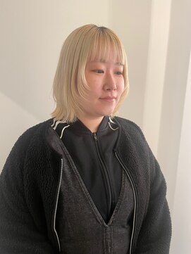 ハイトーン//くびれボブ/ケアブリーチ