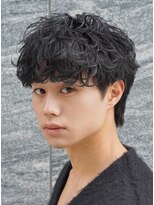 レタッチ バイ フィフス 天神大名(RETOUCH by fifth)&nbsp;福岡天神ゆるめシャドウパーマメンズマッシュウルフカット緩め