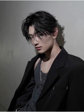 スキル ミナム 表参道(SKILL MiNam) 前下がりセンターパート