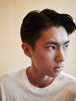 キングビー(KING BEE)の写真/〈カット+眉カット+髭カット+炭酸シャンプー￥4000～〉ON/OFF選ばない好印象なスタイルをお届け♪