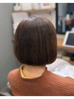 ロッカヘアエジェ(ROCCA hair eje.) ニュアンスウルフショコラブラウンの艶感ボブ