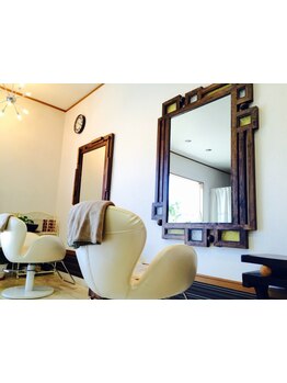 美容室って緊張しちゃう…そんな方に体験してほしいgiftの魅力♪温かいスタッフさんが出迎えてくれます！