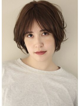 サーカス バイ ビュートリアム 青山(CIRCUS by BEAUTRIUM) 大人可愛い 丸み ショートボブ