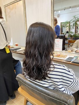 ギフト ヘアー サロン(gift hair salon) ゆるふわコテ巻き風パーマ