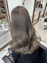 ハーツ(Heart's)&nbsp;白髪ぼかしハイライト×グレージュ