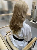 ベージュイエロー裾カラーデザインカラーハイトーンケアブリーチ
