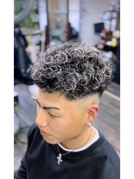 バーバーショップレノン(BARBER SHOP LENNON) ホワイトメッシュ　ゴクドウパーマ