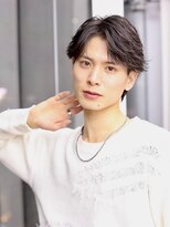 デュー 栄(DEW)&nbsp;【DEW】フェザーショート/フェザーパーマ/センターパート