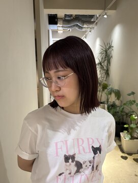 セブンベルベット(7 Velvet) 切りっぱなしボブ×ボルドーカラー【円口睦】