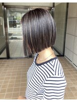 美容師 久保浦 パツボブハイライト