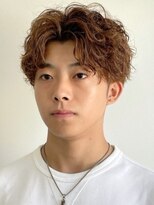 ラギッド 大野城店(RUGGED)&nbsp;ナチュラルパーマ ベージュカラー センターパートマッシュ