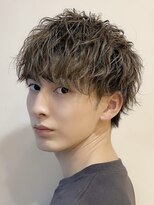 フィフス(fifth)&nbsp;原宿ツイストスパイラルパーマラウンドマッシュカット刈り上げ