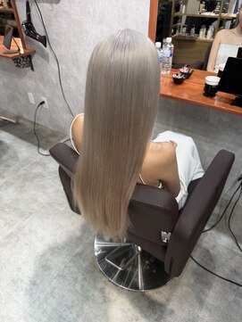 シールドヘアー 沖縄 新都心(C'LD Hair) 那覇美容室/おもろまち美容室/ホワイト/カラー/ブリーチ/ロング