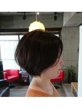 エイト(eighT-8) ショートボブ