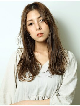 カラーワールド カンナヘアーメゾン(color world canna hair maison) フェザータッチセンターパート