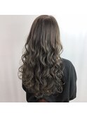 ナチュラルグレージュ