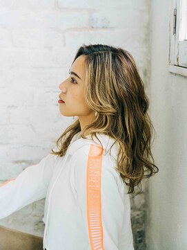 プロデュース 相模原店(Produce) バレイヤージュ風ハイライト