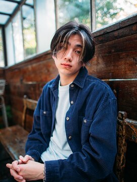 美容室クローバー 新小岩店(clover) 前下がりセンターパート【新小岩】