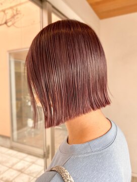 クロエ バイ ラヴィズム 小針店(CLOE by LUVISM) ぱつっと切りっぱなしボブ