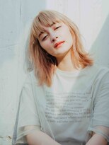 ヘアアンドリラクゼーション シャッセ(Hair&Relaxation SASE)&nbsp;ハイトーン×外ハネミディ