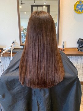 ゴデーレ(GODERE) インナーカラーの縮毛矯正ツヤサラストレート