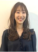 透明感カラーと弾力カールヘア