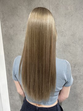 エアー 青山(AIR) ダブルカラー透明感ハイトーンブロンド髪質改善