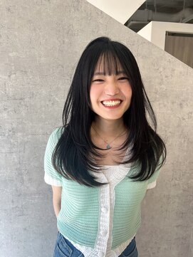 トリムバイエンヴィ(tlim by ENVY) 【石塚スタイル】レイヤーカット&韓国ブラックカラー