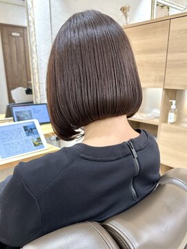 エン バイ ユアーズヘア 銀座店(eN° by youres hair) 前下がりボブ 縮毛矯正 タッセルボブ 韓国ボブ 切りっぱなしボブ