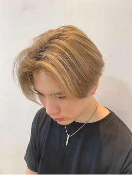 リバード(reverd) ミルクティーベージュ/センターパート